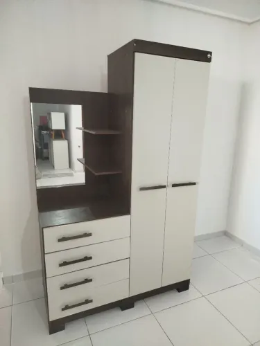 Vendo Mini Guarda roupa - semi-novo R$ 350,00