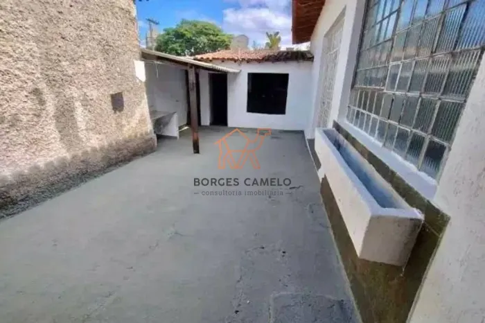 Casa com 3 quartos para alugar, 226 m² por R$ 4.300/mês - Liberdade - Belo Horizonte/MG