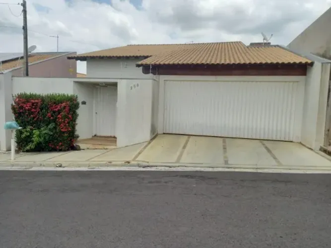 CASA À VENDA NO JARDIM FORTALEZA EM LINS.
