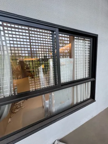 VENDO JANELA/ESQUADRIA 2.30 x 1.80m