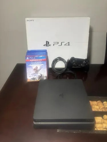 PS4 SLIM 256 GB + 1 CONTROLE + 6 JOGOS + CABO HDMI