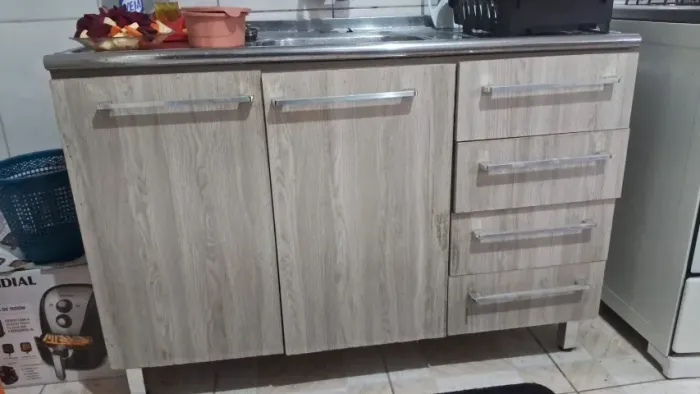 Jogo de armários e pia inox