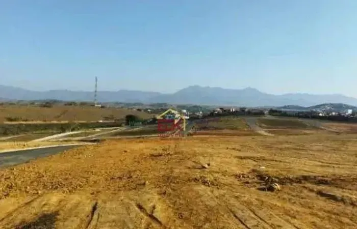 Terreno à venda, 242 m² por R$ 191.000,00 - Centro - Cachoeira Paulista/SP