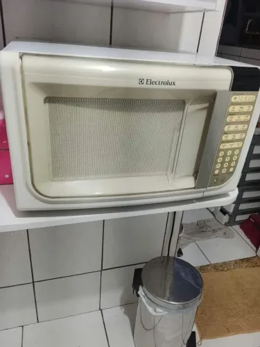Vende-se Micro-ondas