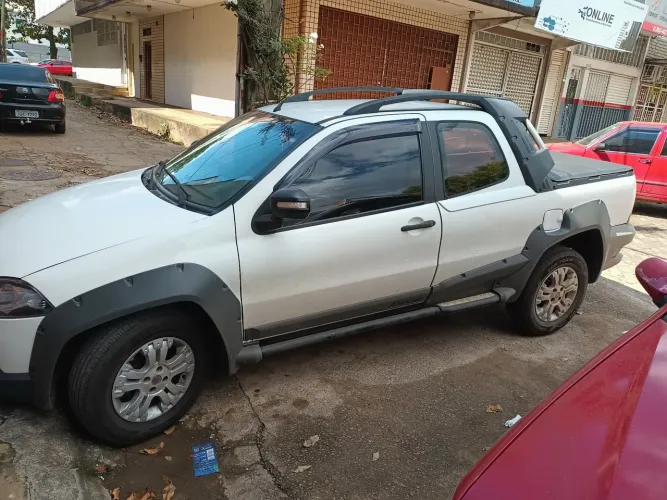 Fiat Strada Adventure1.8/ 1.8 Locker Flex CD 2012