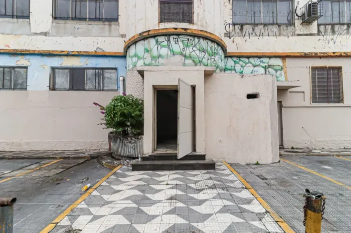 Sala comercial na Rua Periperi, 63 1500 m²