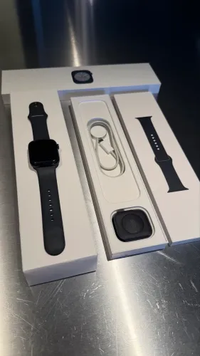 Apple Watch Series 8 45mm GPS + Cellular com defeito bateria!
