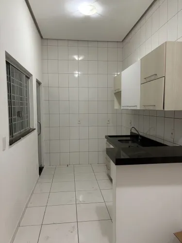 Alugo casa em condomínio fechado residencial