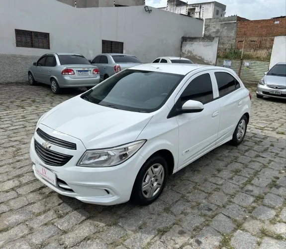 Chevrolet Onix Hatch LS 1.0 8V Flex Power Mec. 4P 2016