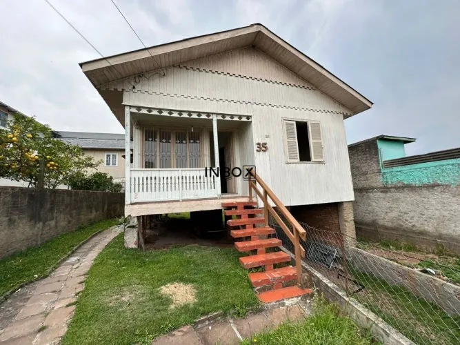 INBOX CIA IMOBILIÁRIA ALUGA - Casa com três quartos e box de garagem no Bairro Borgo em Be