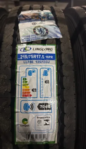 Pneu 215 17.5