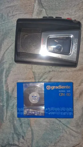 Gravador Sony + fita K7 lacrada 50