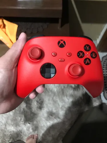 Controle Xbox séries vermelho