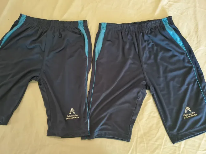 Duas bermudas do colégio adventista - tamanho P