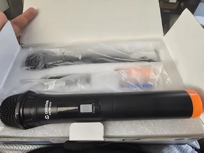 Par de Microfone sem fio Onistek novo 