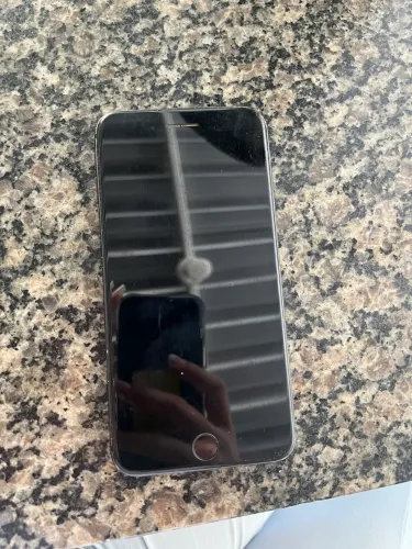 iPhone 8 Plus - preto - 64GB