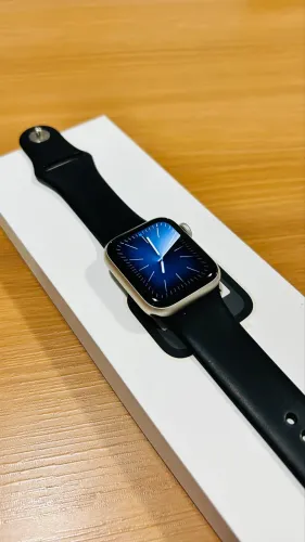 Apple Watch SE | 2ª geração - IMPECÁVEL 