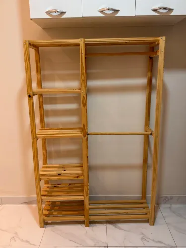 Estante Arara P/ Quarto C/ Cabideiro E Prateleira Em Madeira