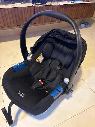 Bebê conforto Burigotto até 13kg cinto três pontos