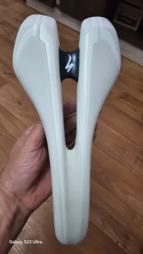 Selin Specialized Romin Evo - Base Carbono e trilhos em titânio