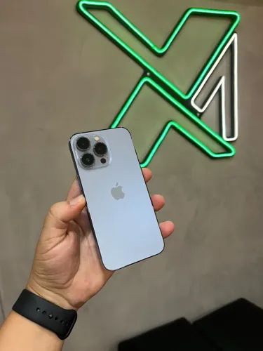 iPhone 13 Pro com garantia de 1 ano / mando brindes e entrego