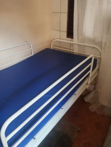 Cama hospitalar 