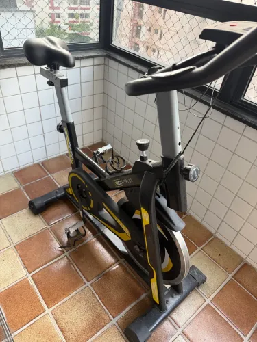 ? Bicicleta Spinning WCT Fitness - Pouquíssimo Usada | Excelente Estado