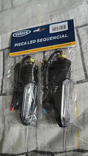 PAR DE PISCAS LED SEQUENCIAL PARAFUSO