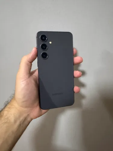 S24 FE 