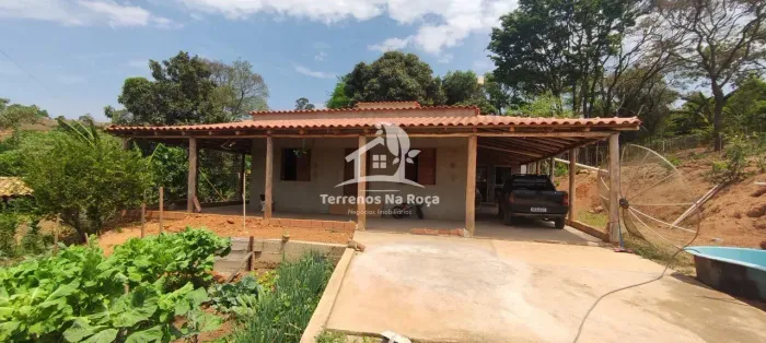 Sítio em Piracema MG com pomar adulto e forno e fogão a lenha