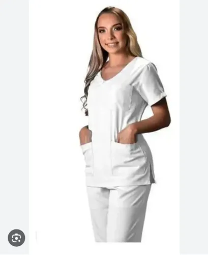Roupa e sapato enfermagem 