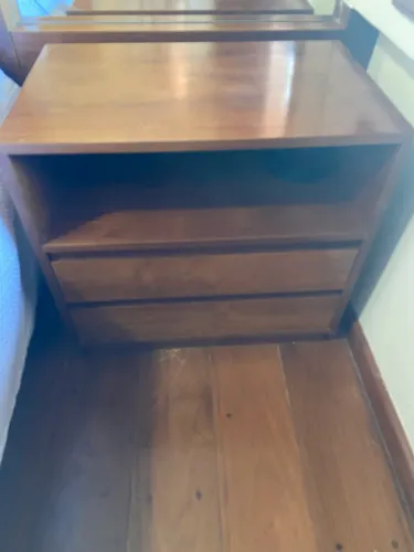 Vendo gabinete de quarto 70x45. 65 altura