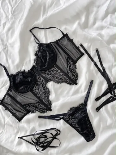 CONJUNTO DE LINGERIE TAMANHO P