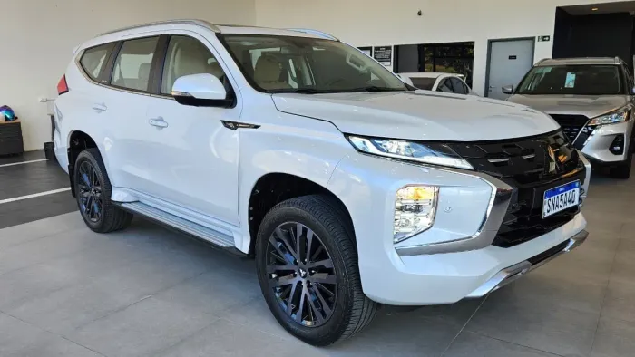 Mitsubishi Pajero Sport Legend 2.4 4X4 Diesel Aut. 2025