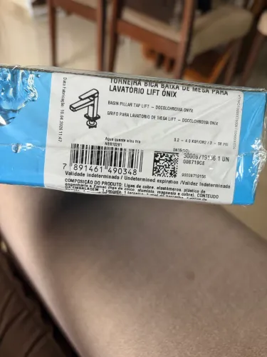Torneira bica baixa de mesa - DOCOL lift Onix (preta)