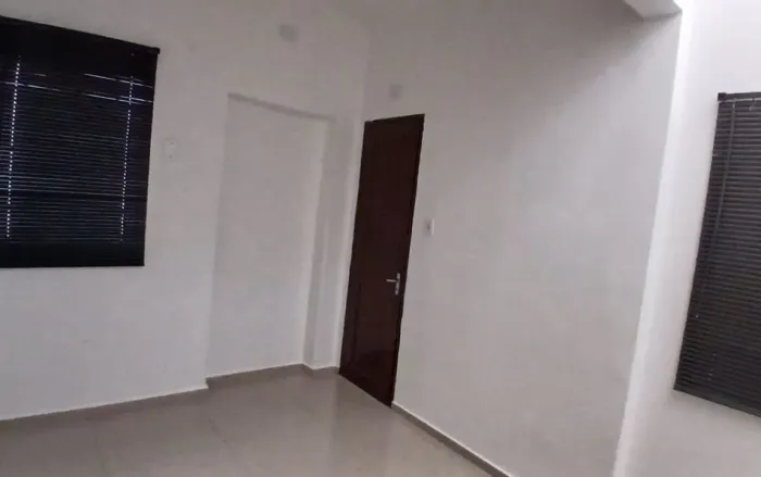 Sala comercial na Rua Artur de Azevedo, 359 - Sala 14 9 m²