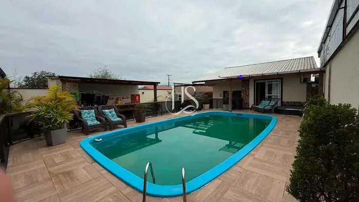 Casa a venda, 249m², 4 dormitórios, sendo 1 suíte e 2 demi-suíte, Barra do Aririú - Palhoç