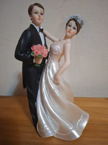 Casal Noivos de Resina 21.5cm