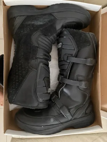 Bota X11 Sierra 43