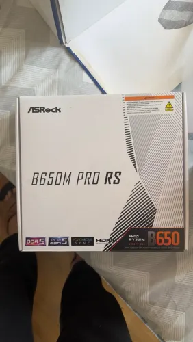 Placa-Mãe ASRock B650M Pro RS AM5 DDR5 - Completa