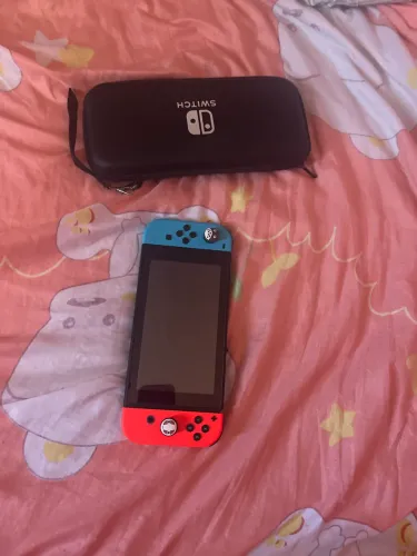 Nintendo switch V2 Semi novo