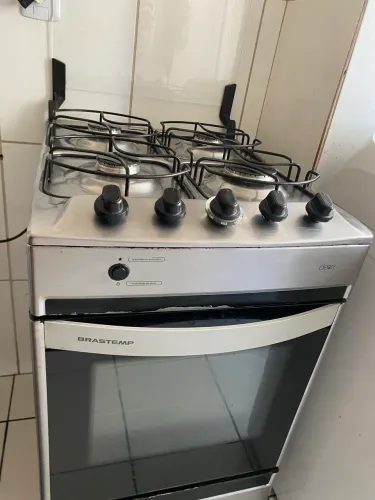 Vende-se fogão Brastemp 4 bocas