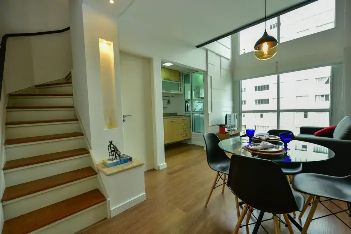 Apartamento para aluguel com 54 metros quadrados com 1 quarto