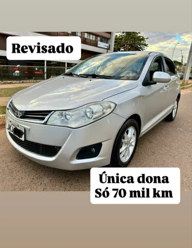 Chery Celer Hatch 1.5 16V Flex 5P 2013