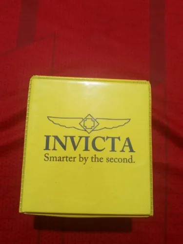 Vendo relogio invicta otima qualidade aceito proposta