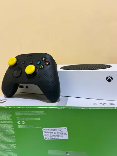 Xbox séries s dois controles base de carregamento