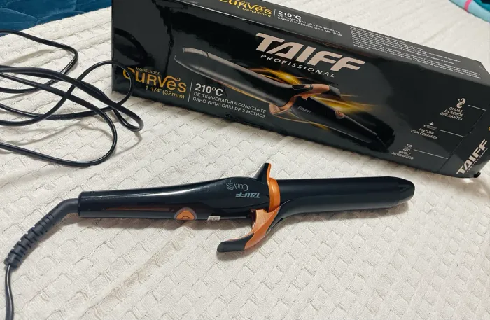 Modelador de Cachos Taiff Curves 32mm Bivolt - Pouco Uso