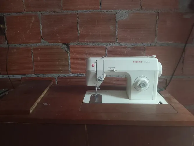 Máquina de custura
