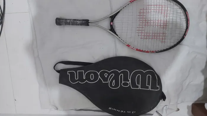 Raquete de tênis wilson titanium