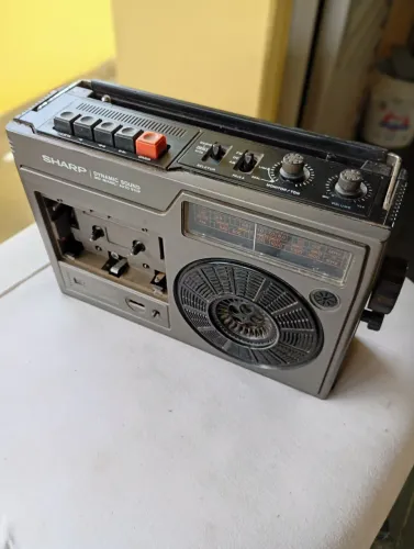 Rádio Gravador antigo SHARP MODELO GG 1602X FAVOR LER A DESCRIÇÃO